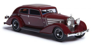 Automobil wyposażony w oznakowanie rejestracyjne